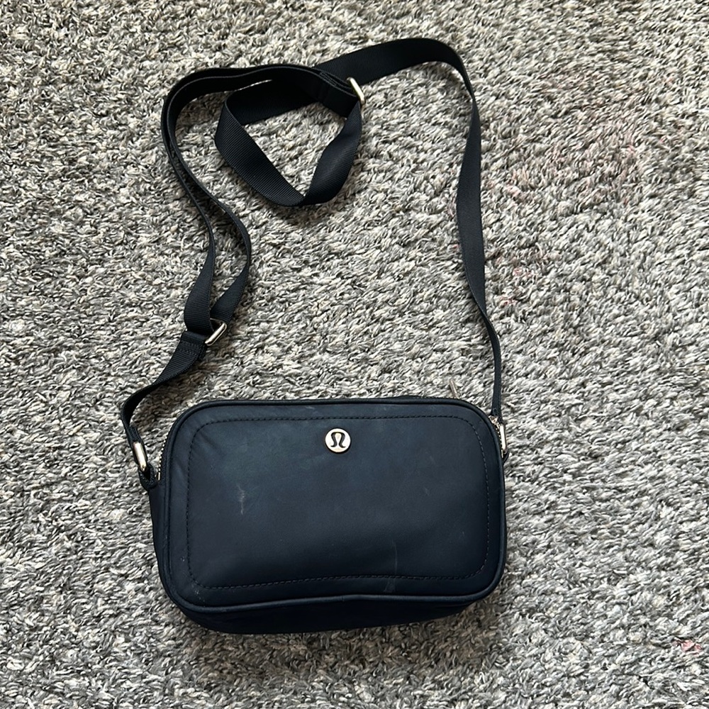 Lululemon Camera Crossbody